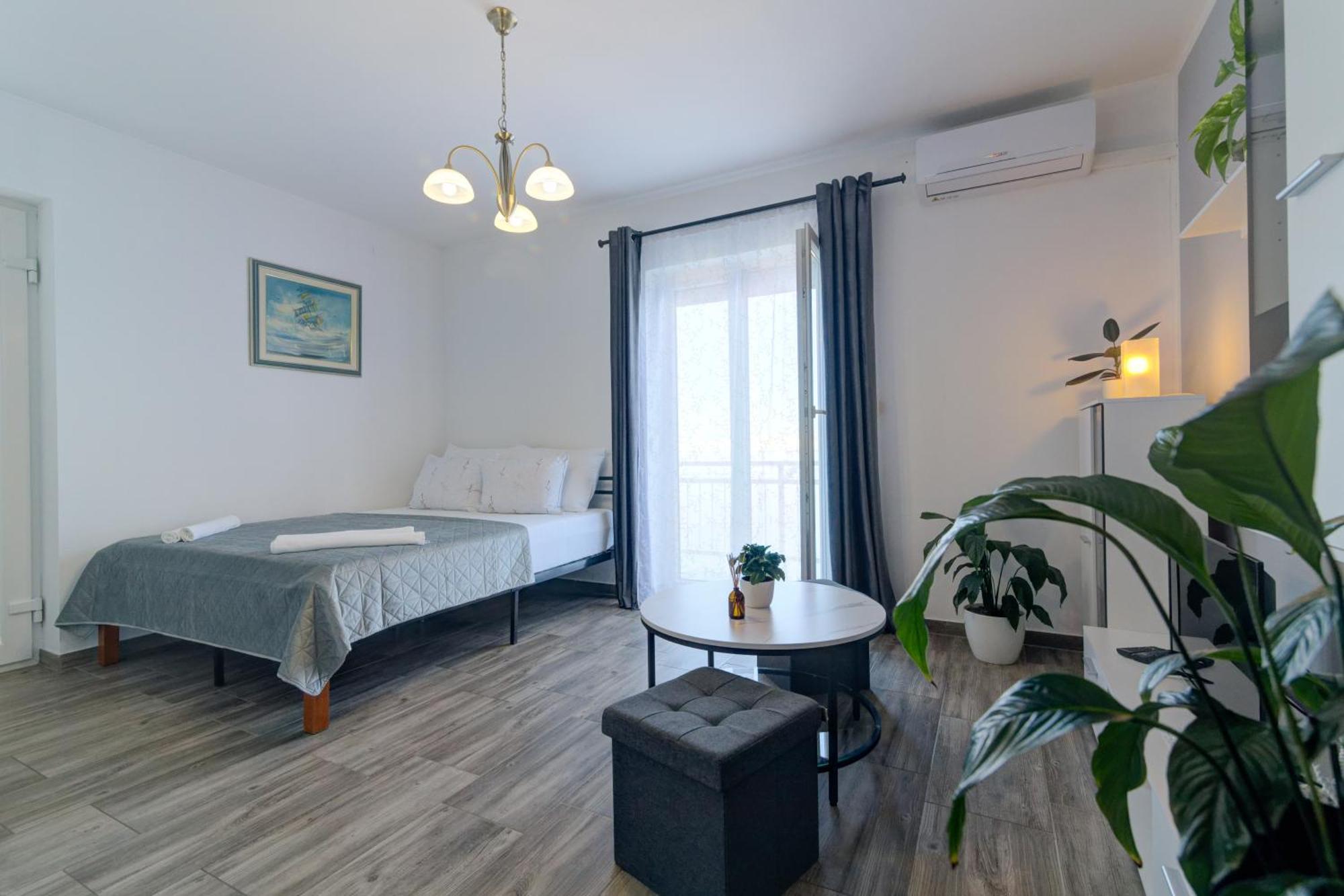 Ivan Apartman Сень Экстерьер фото
