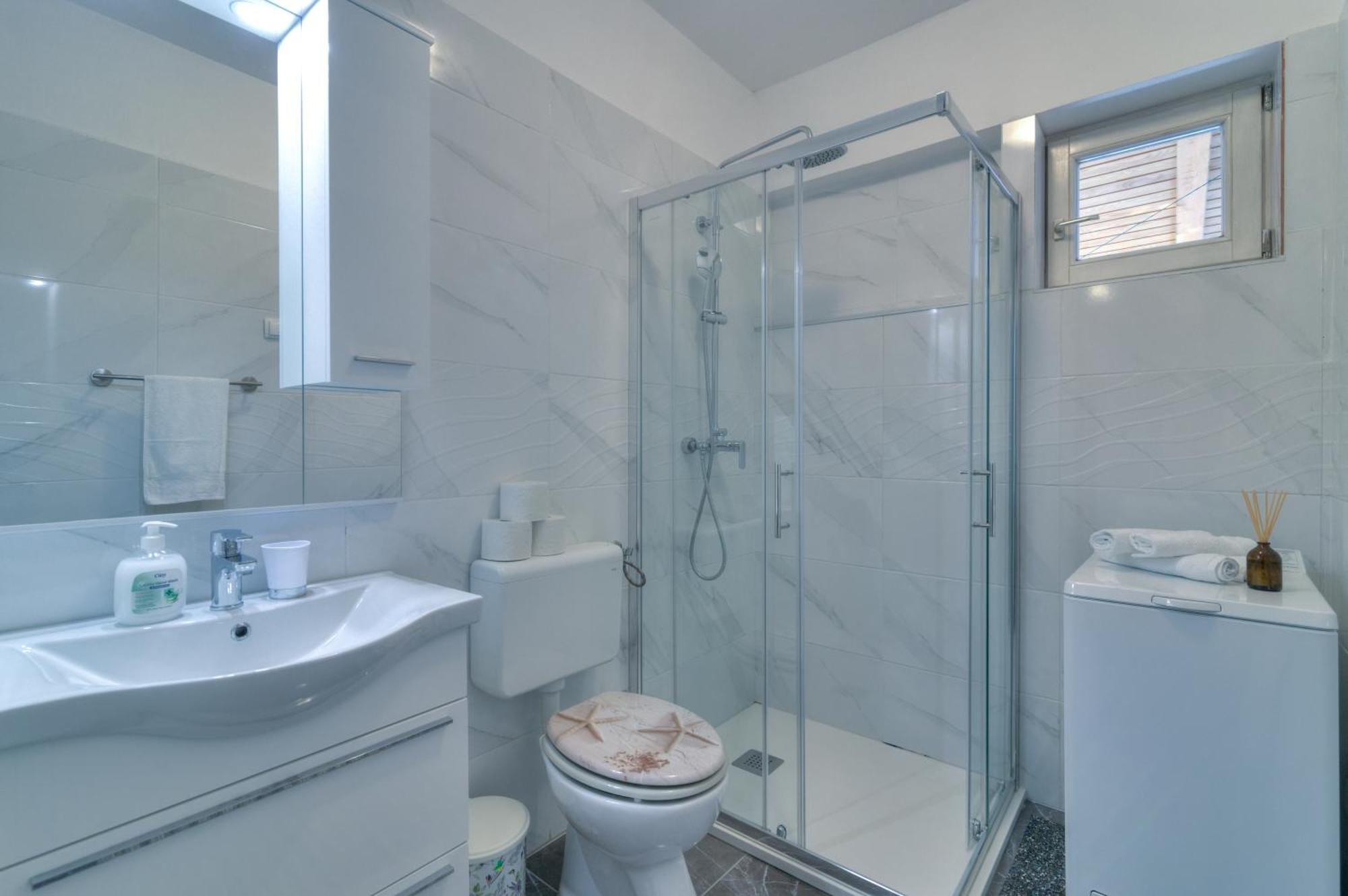 Ivan Apartman Сень Экстерьер фото
