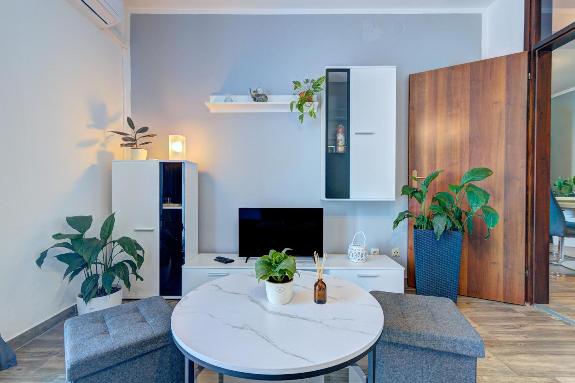 Ivan Apartman Сень Экстерьер фото