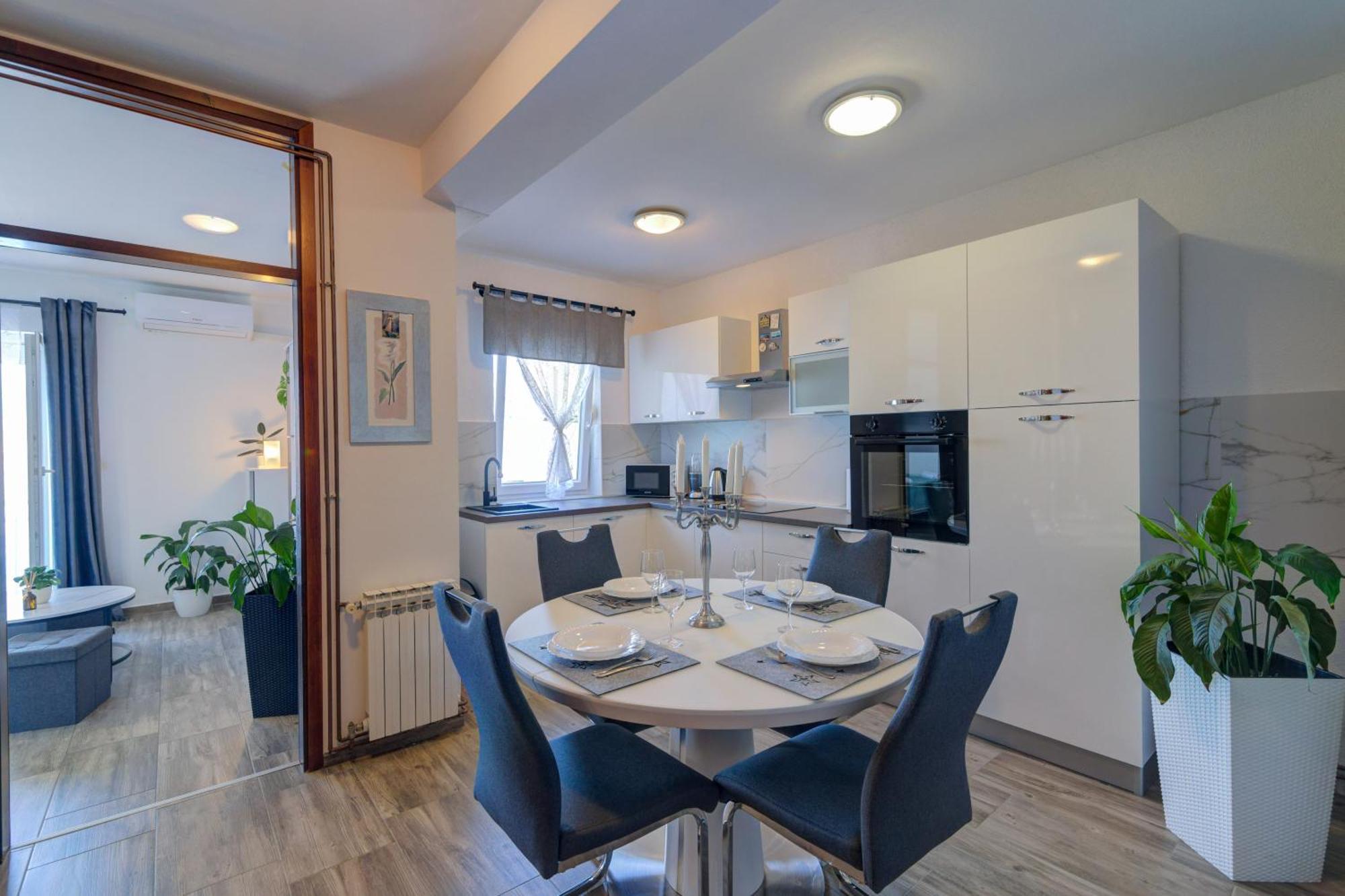 Ivan Apartman Сень Экстерьер фото